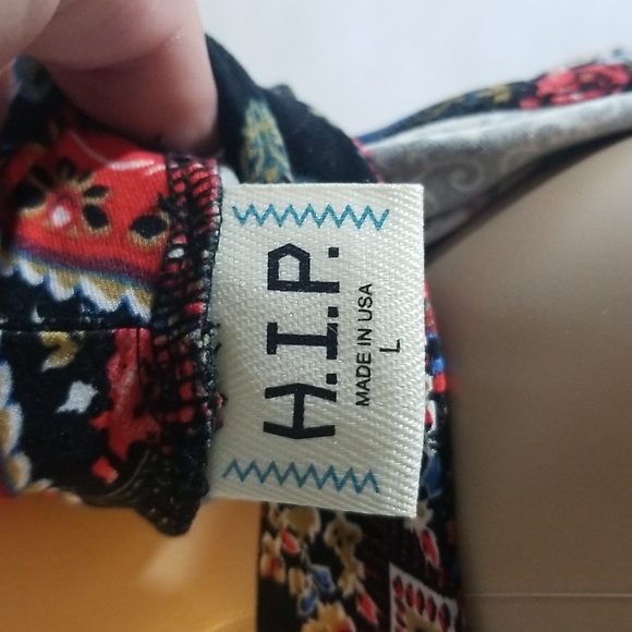 H.I.P Sleeveless Top size L - Picture 4 of 5